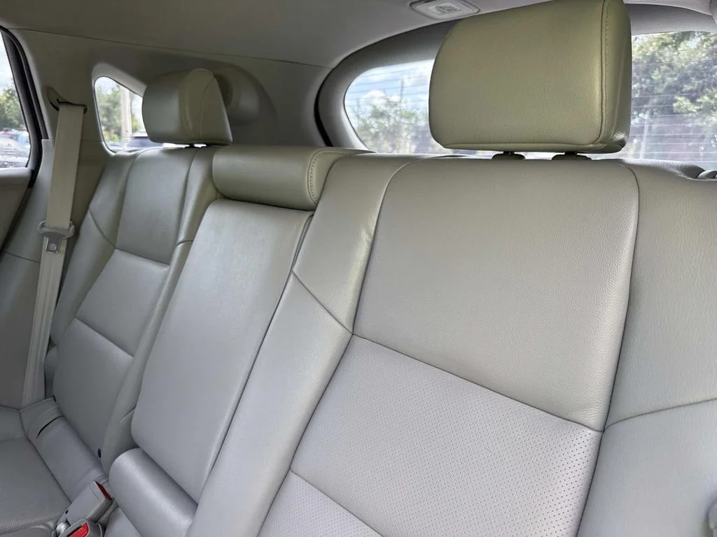 Used 2017  Acura  image 14