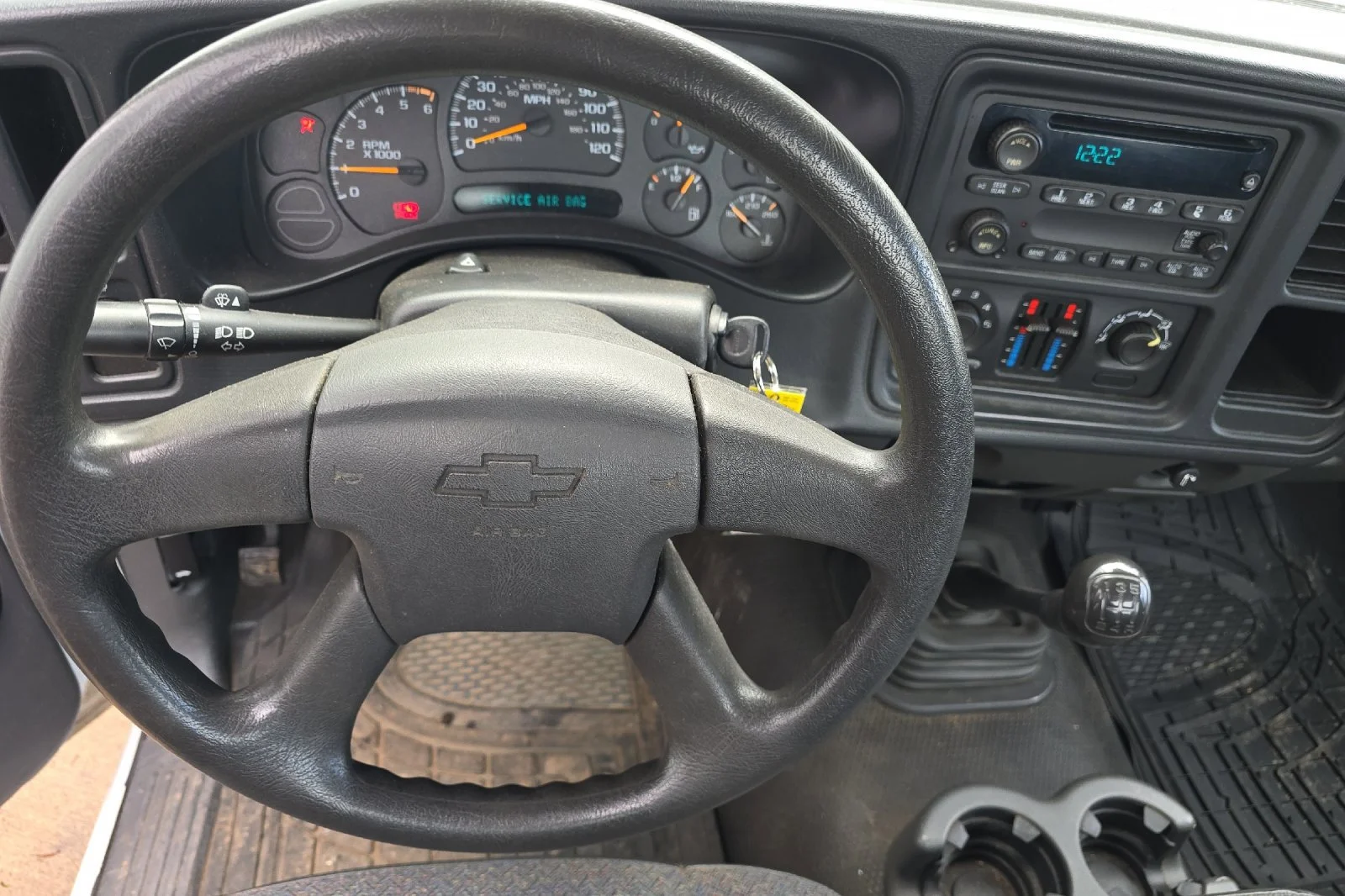 Used 2005 Summit White Chevrolet Work Truck image 11