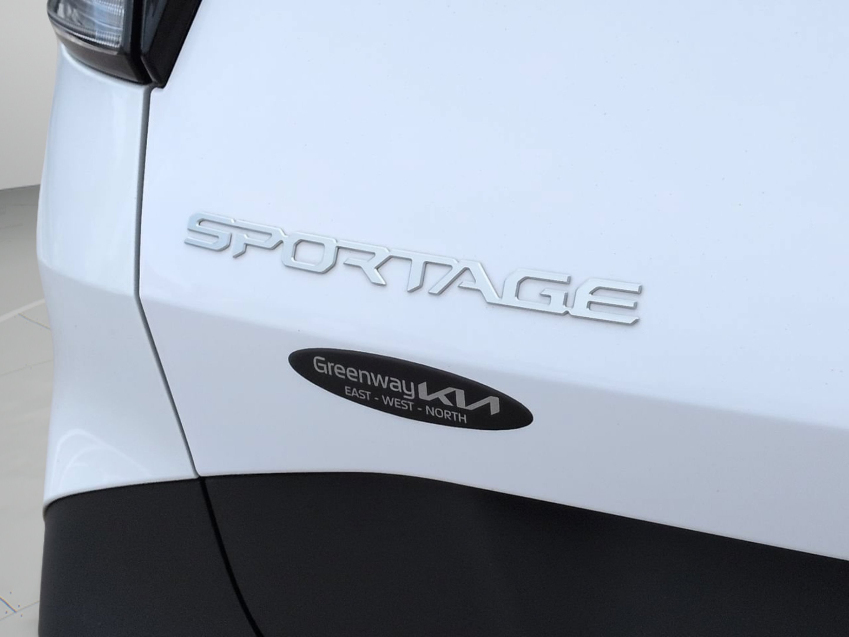 Certified Used 2024 Glacial White Pearl Kia X-Line image 33