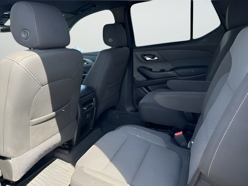 Used 2023 Gray Chevrolet LT image 18