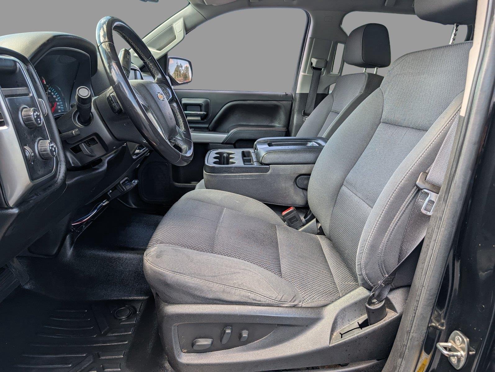Used 2018 Black Chevrolet LT image 12