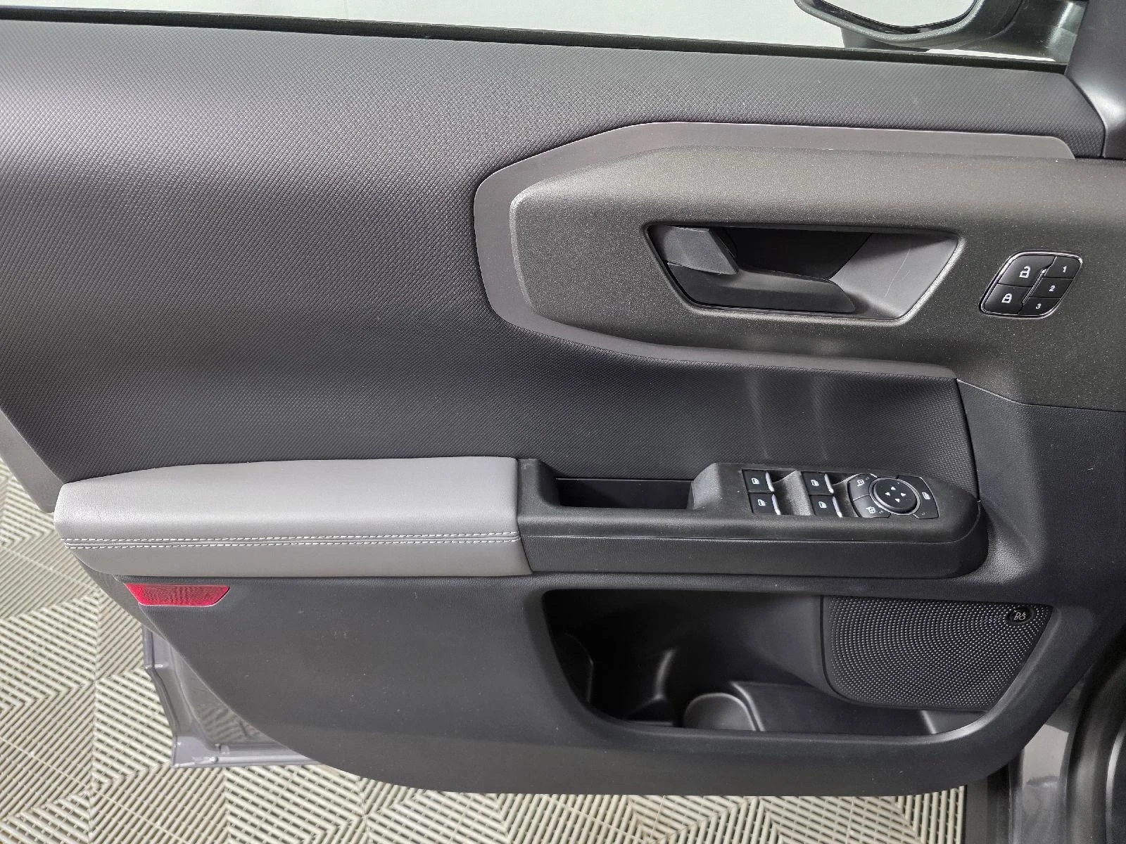 Used 2026 Carbonized Gray Metallic Ford Badlands image 15