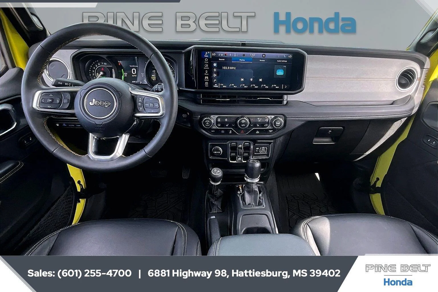 Used 2024 High Velocity Clearcoat Jeep Sahara image 13