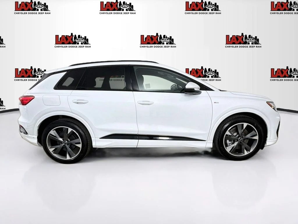 Used 2024 White Audi Premium Plus image 8