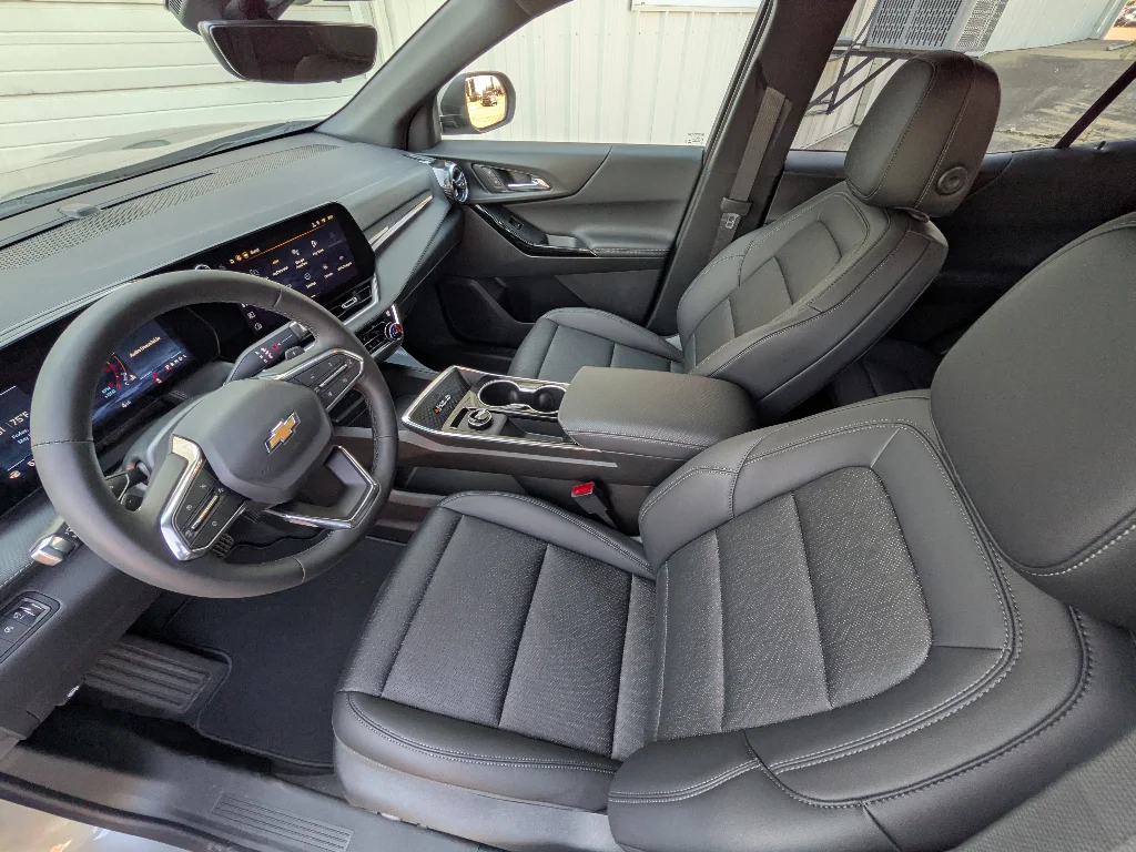 2026 Chevrolet Equinox LT - Photo 9