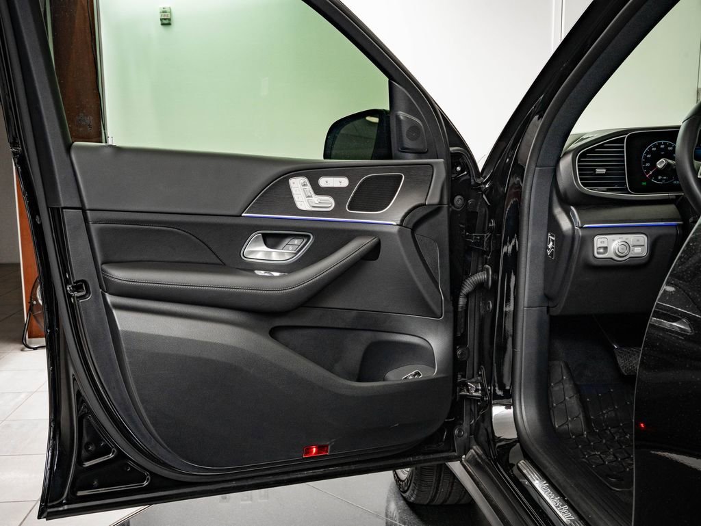 Used 2024 Black Mercedes-Benz GLE 350 image 27