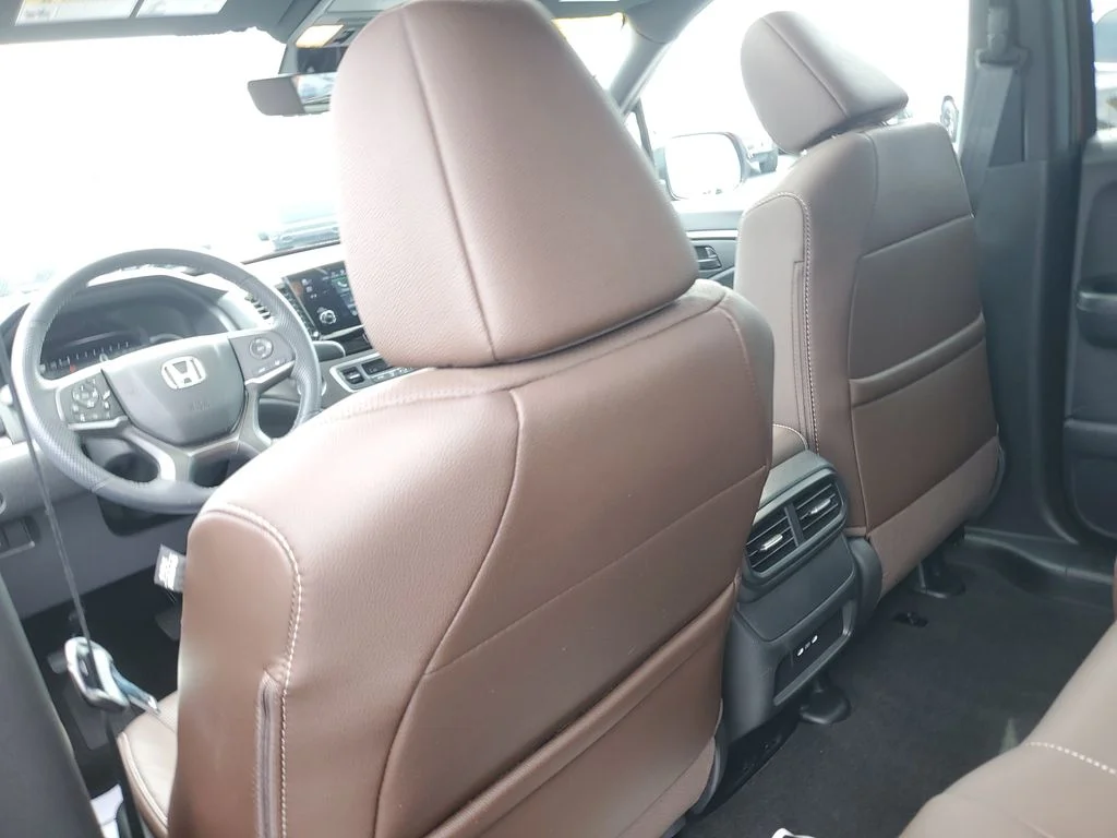 Used 2024  Honda EX-L image 14