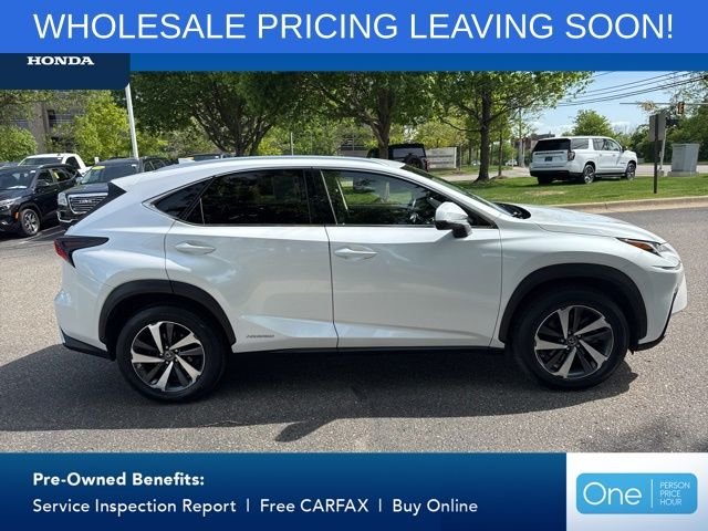Used 2020 White Pearl Lexus 300h image 7