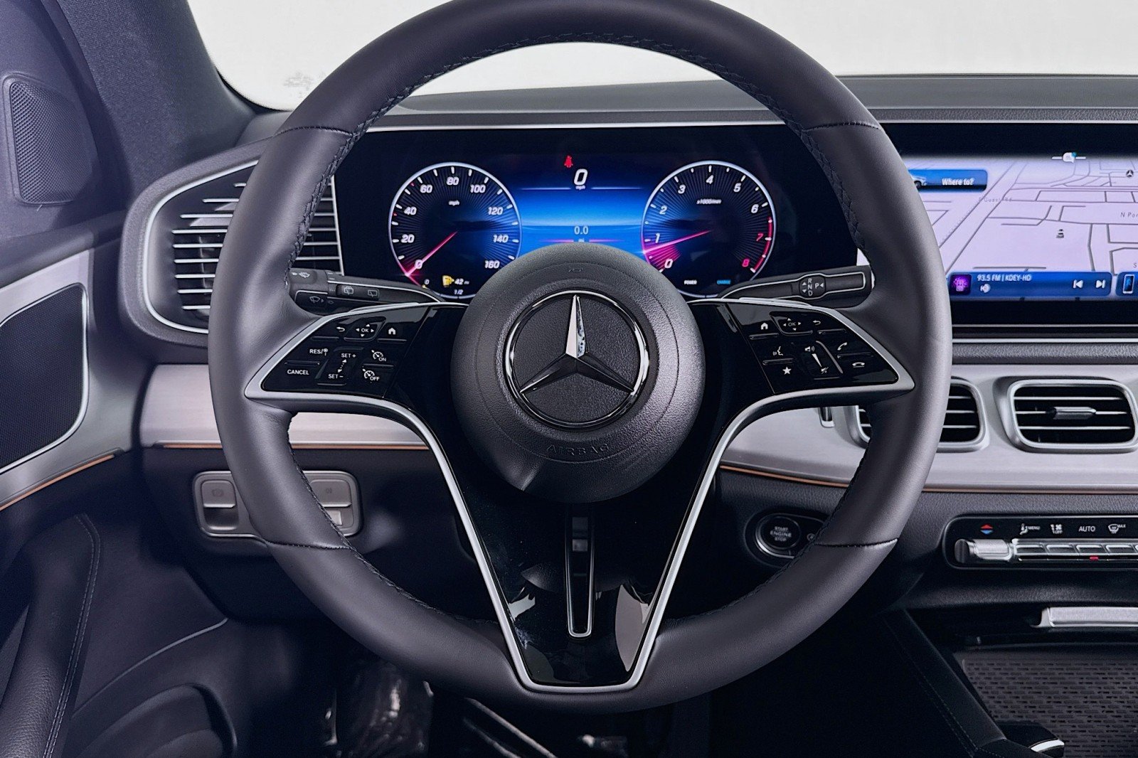 New 2026 Black Mercedes-Benz GLE 450 4MATIC® SUV image 18