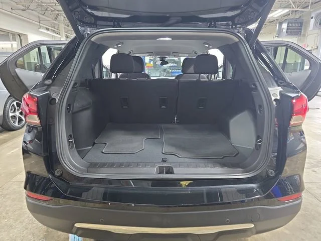 2024 Chevrolet Equinox LT - Photo 14