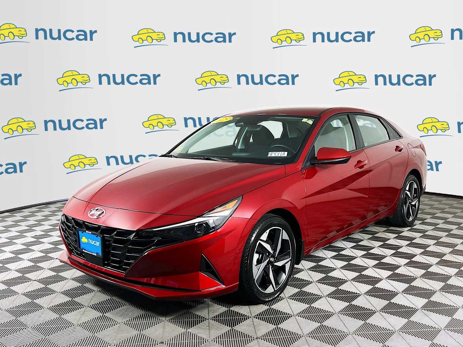 Used 2023 Ultimate Red Hyundai SEL image 3