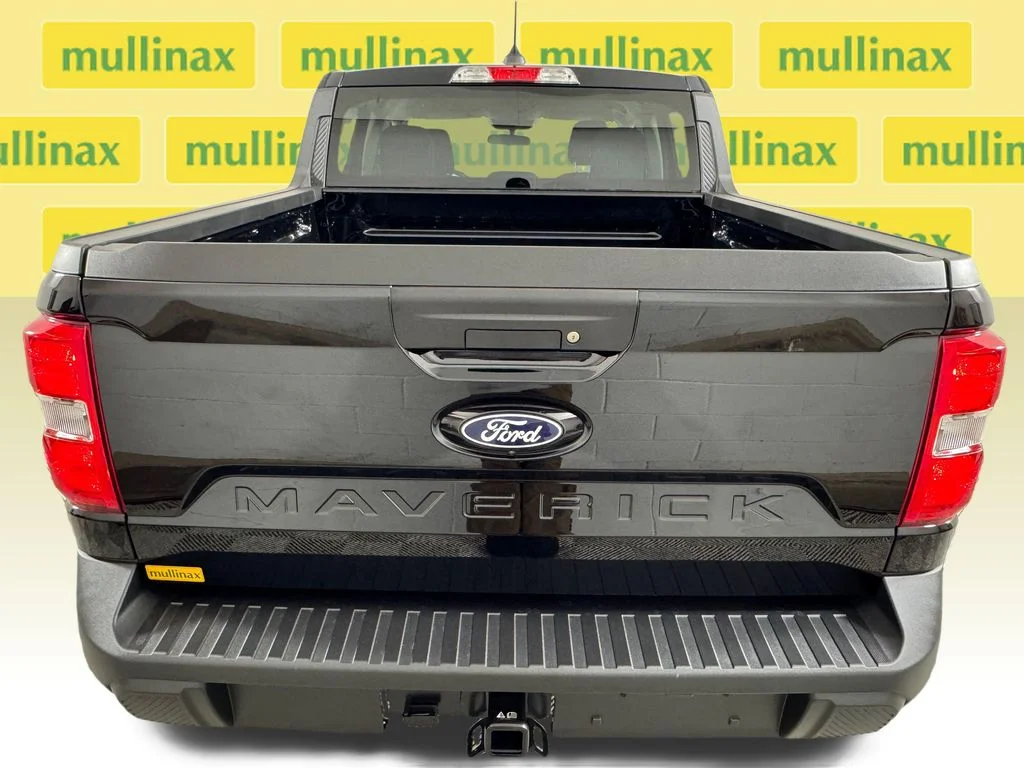 New 2026 Black Ford XLT image 17