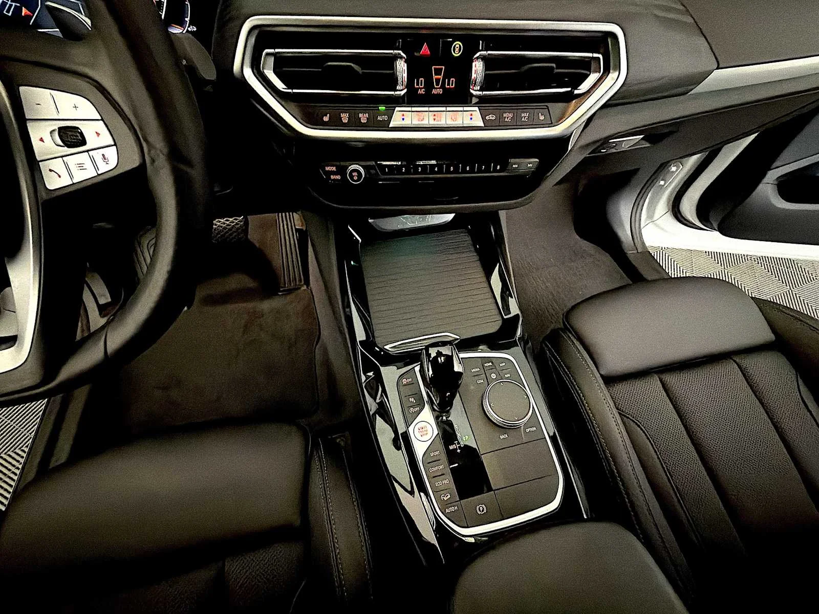 Used 2023 Alpine White BMW xDrive30i image 18