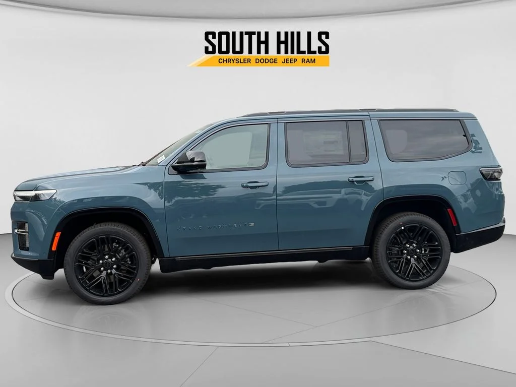New 2026 Steel Blue Exterior Paint Jeep Limited Reserve image 2