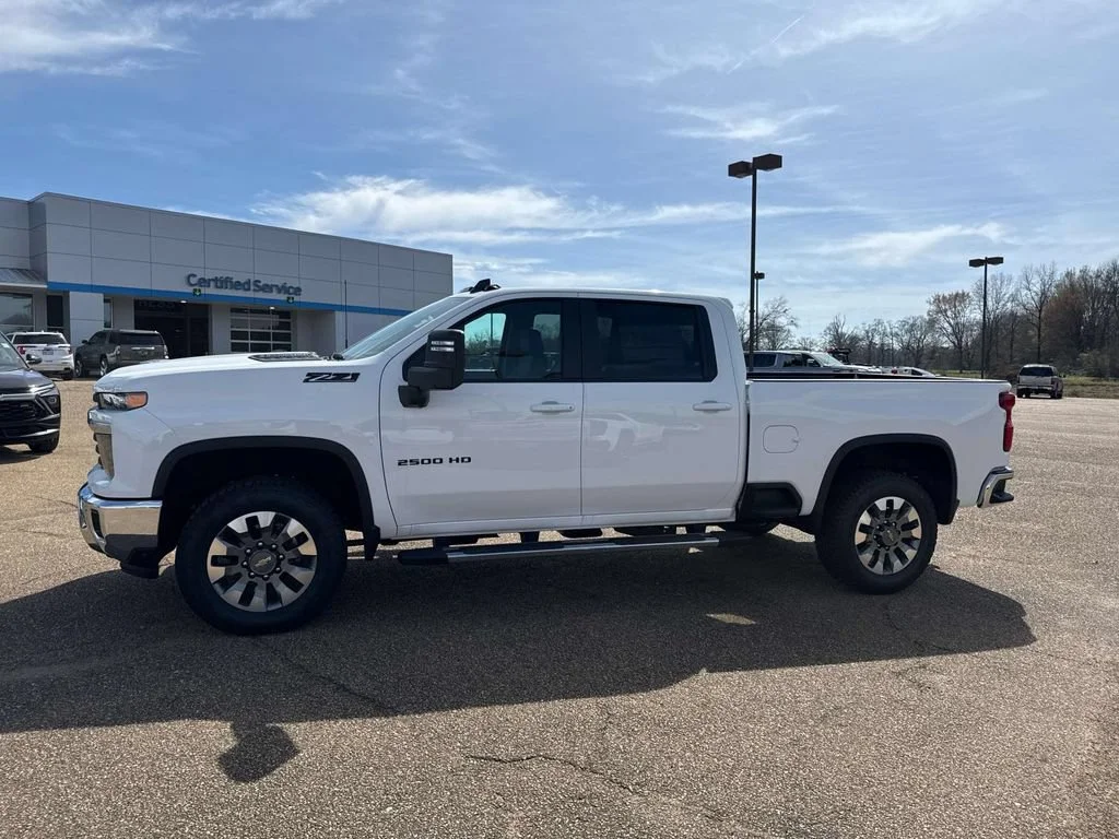 2026 Chevrolet Silverado 2500 HD LT - Photo 10