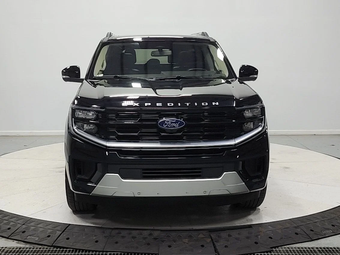Used 2025 Black Ford Platinum image 3