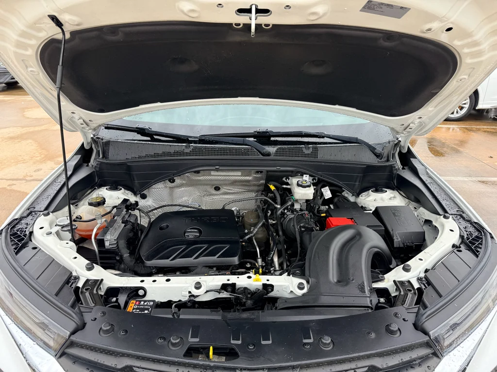 Used 2021 Summit White Chevrolet LT image 33