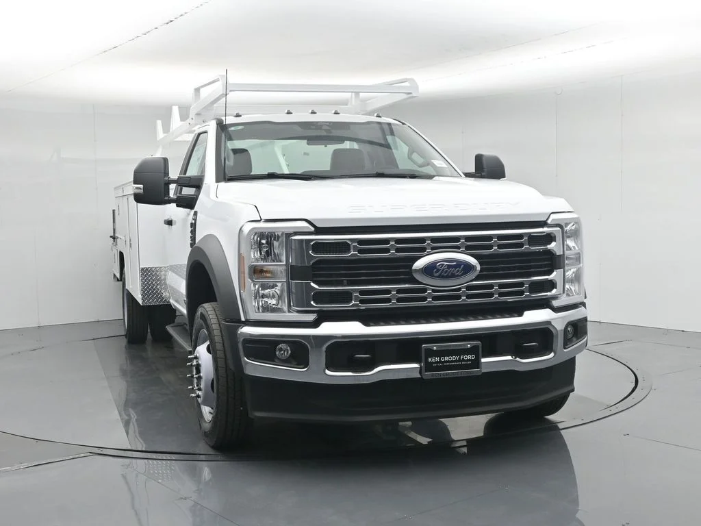 New 2025 Oxford White Ford XL image 32