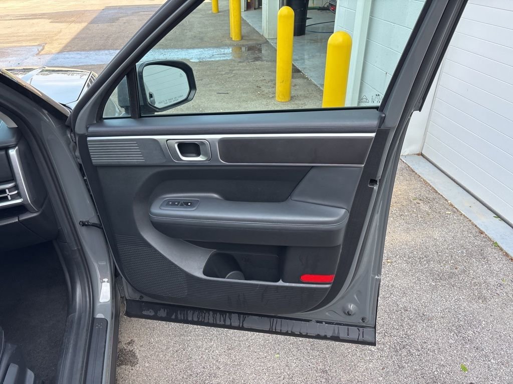 Used 2025 Gray Hyundai SEL image 42