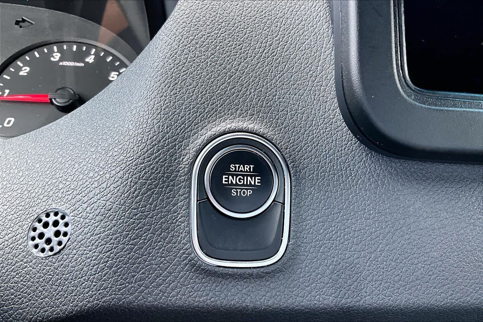 Used 2020 Arctic White Mercedes-Benz  image 34