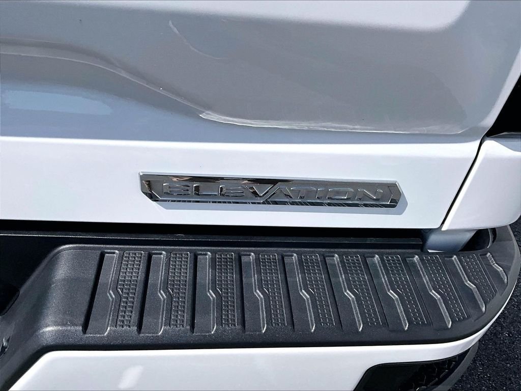 Used 2021 White GMC Elevation image 27