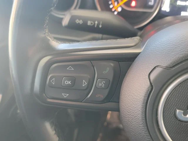 Used 2022 Silver Jeep Sport image 26