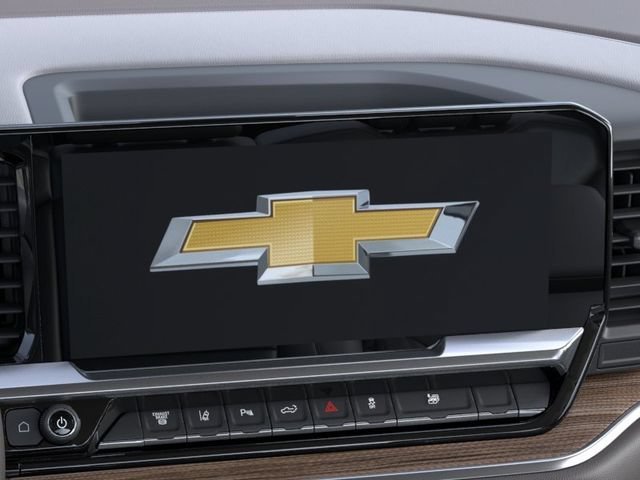 New 2026 Summit White Chevrolet LT DRW image 20