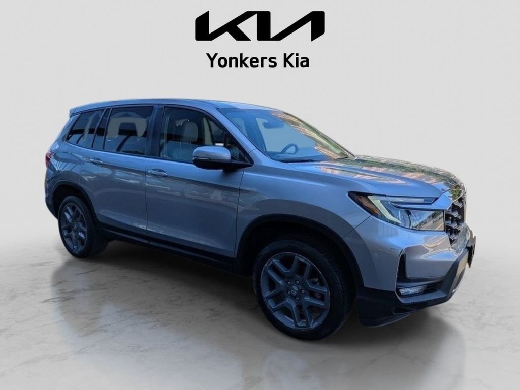 Used 2023  Honda EX-L image 5