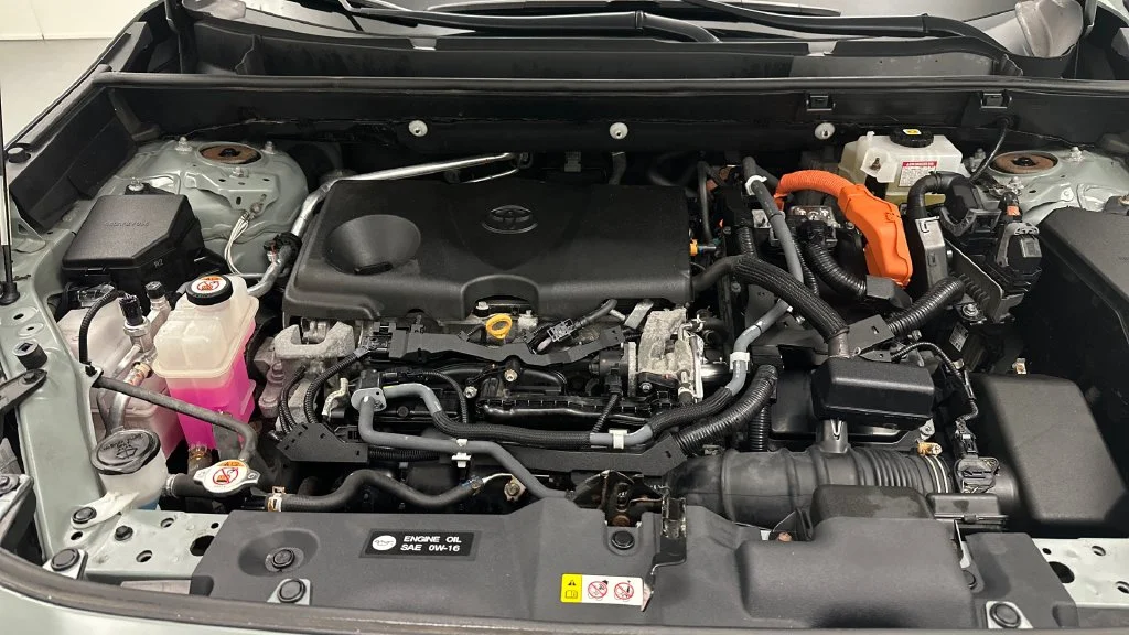 Certified Used 2021 Green Toyota XLE image 11