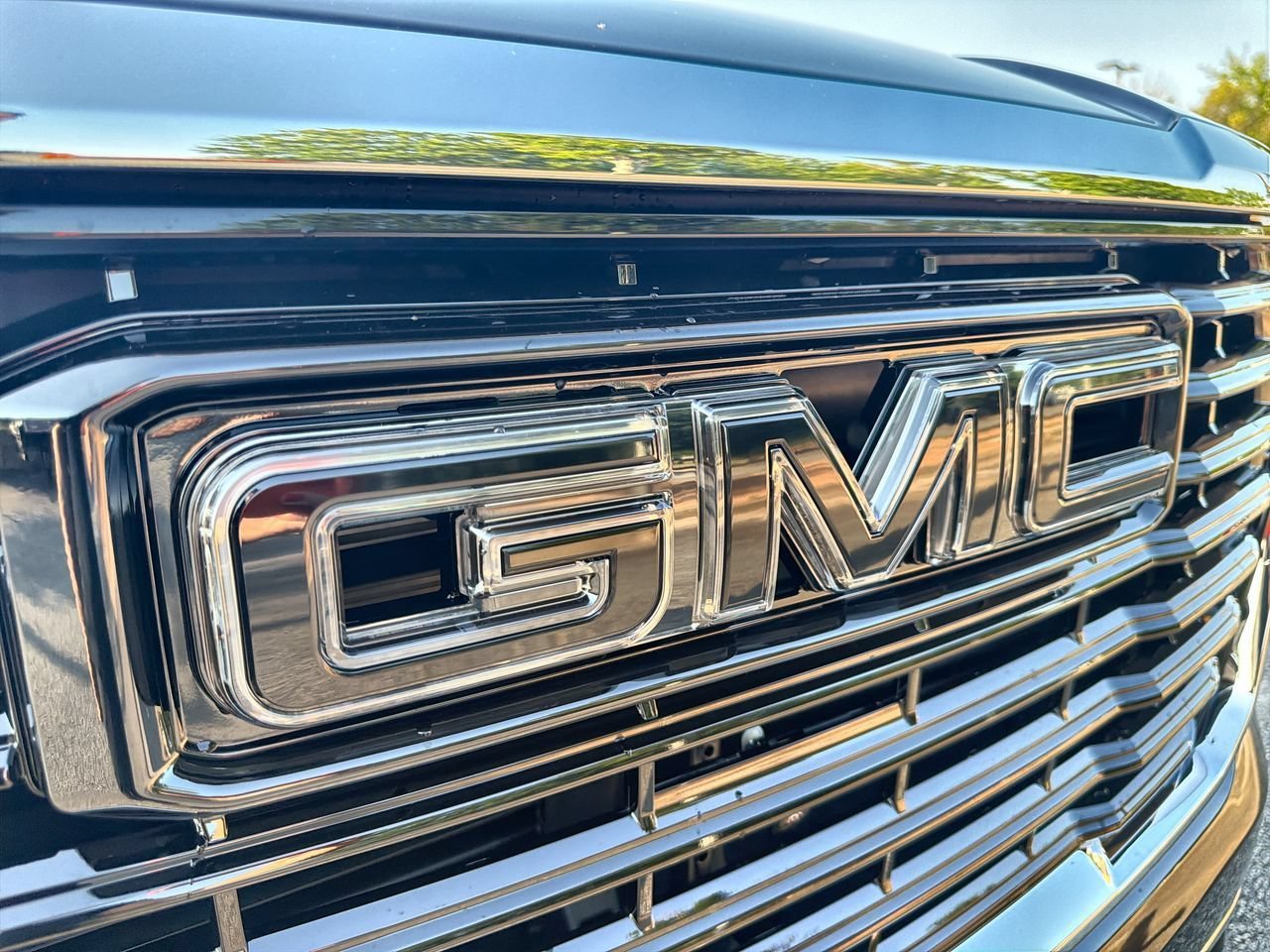 New 2026 Titanium Rush Metallic GMC Elevation image 26