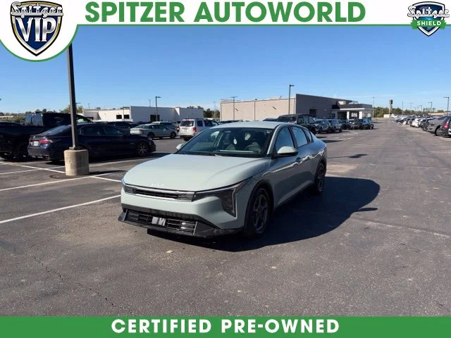 Used 2025 Gray Kia LXS image 1