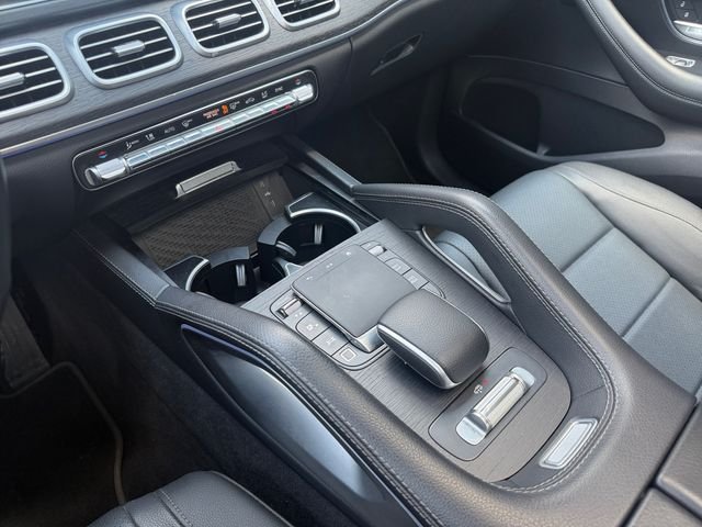 Used 2025  Mercedes-Benz GLS 450 image 24