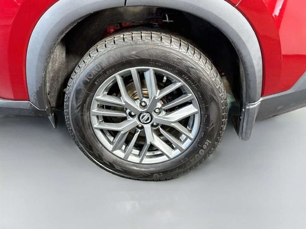 Used 2021 Scarlet Ember Tintcoat Nissan S image 33
