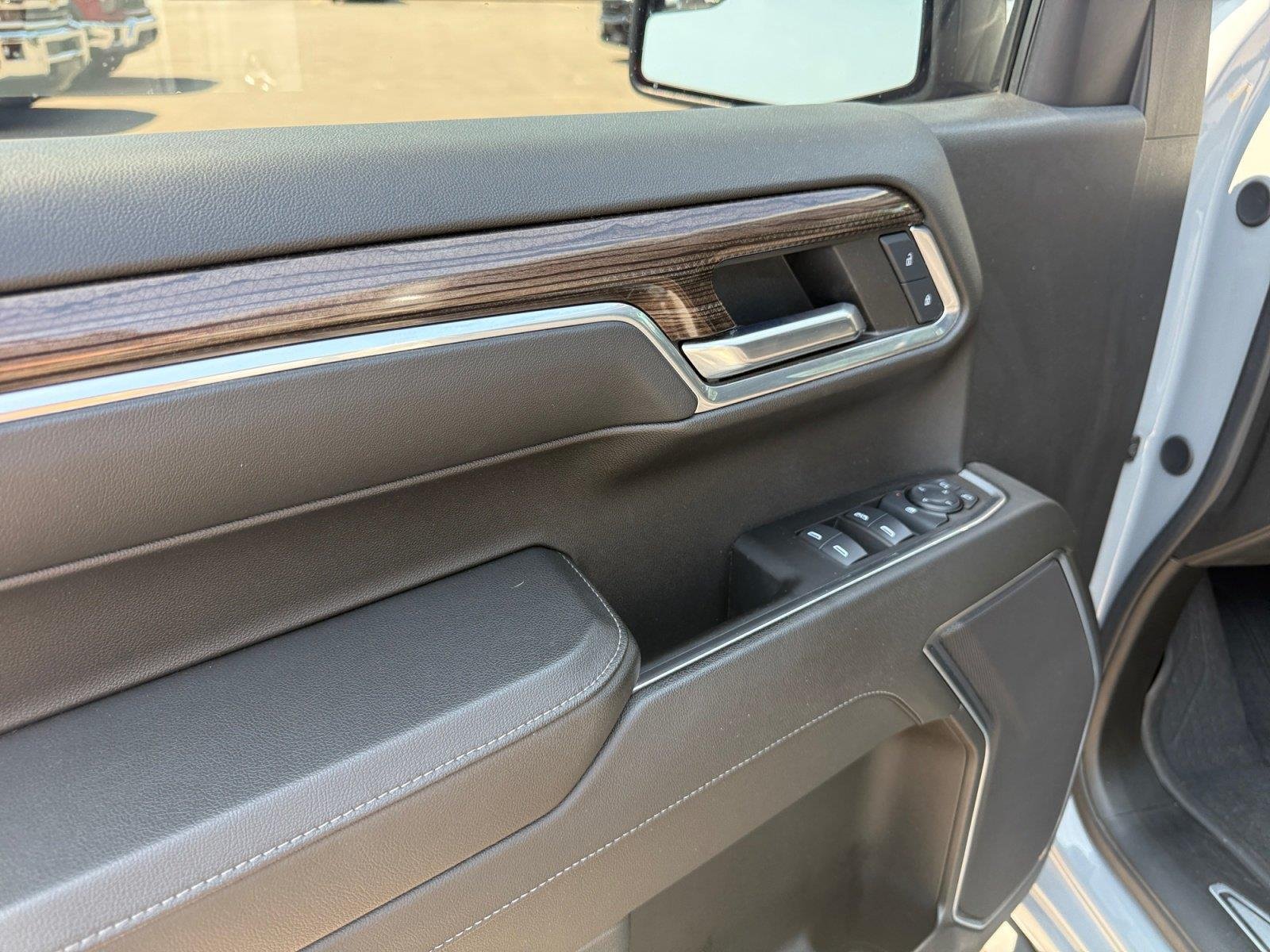 Used 2024 Slate Gray Metallic Chevrolet LT image 11