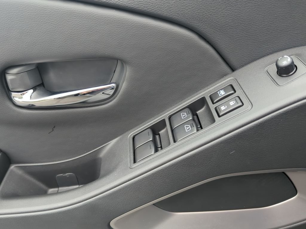 2026 Nissan Frontier SV - Photo 9