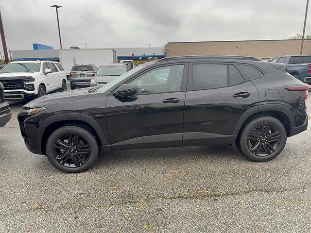 New 2026 Mosaic Black Metallic Chevrolet ACTIV image 2