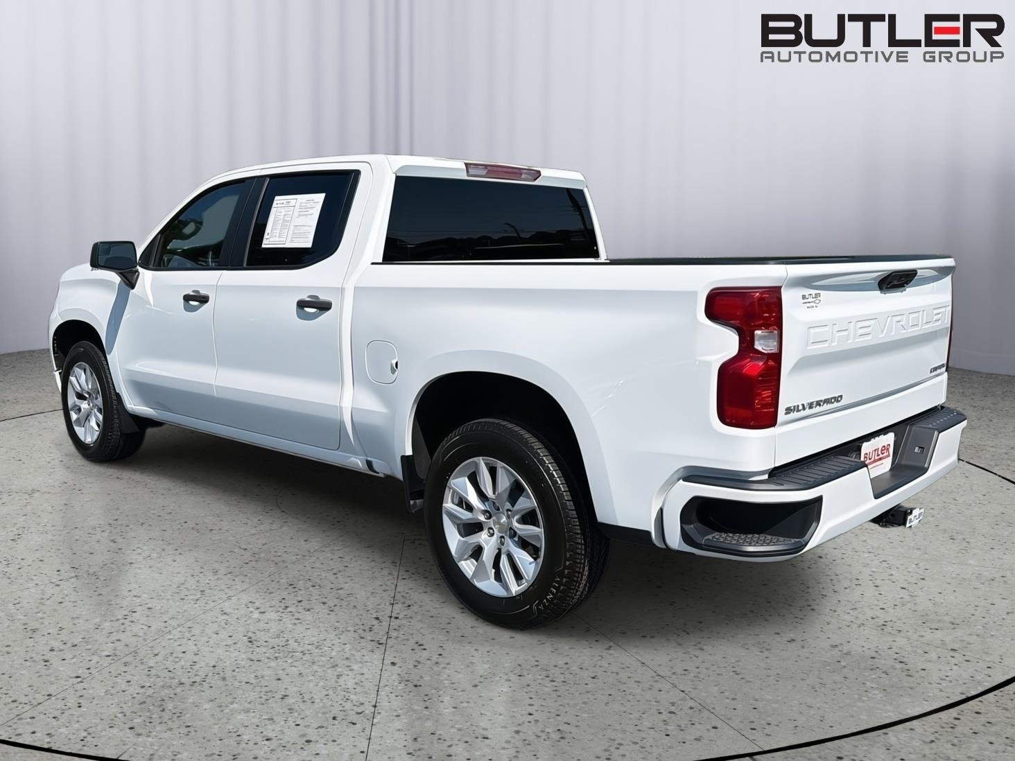 Used 2025 Summit White Chevrolet Custom image 4