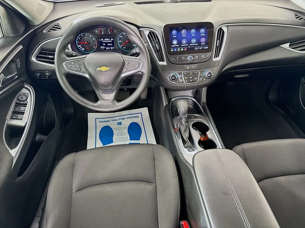 Used 2024 White Chevrolet LT image 27