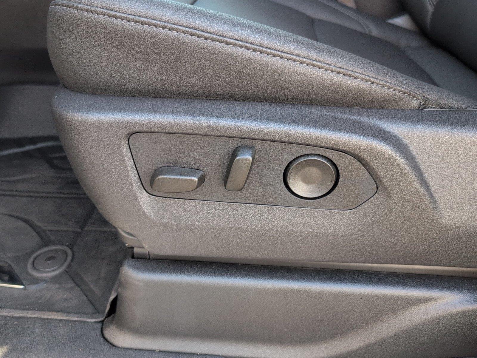 2026 Chevrolet Tahoe Z71 - Photo 12