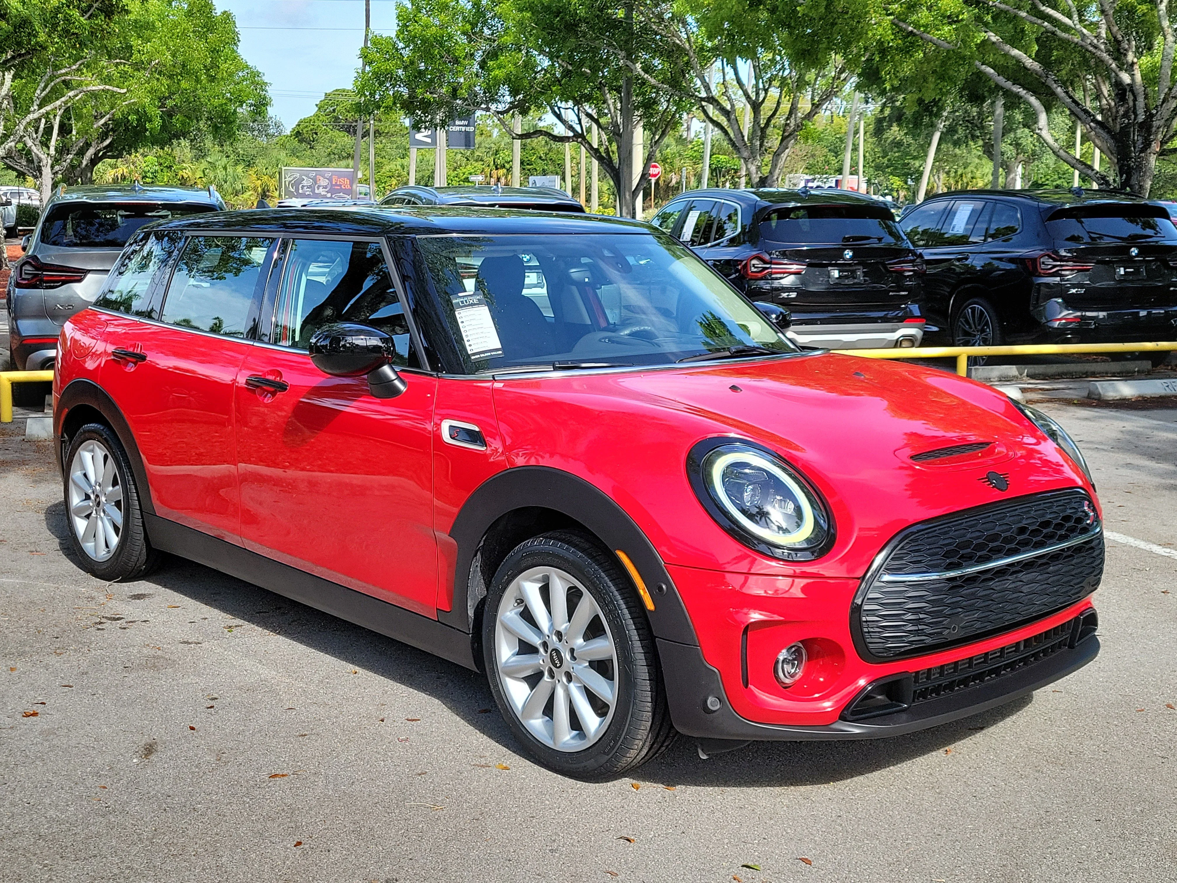 2023 MINI Clubman Cooper S's photo