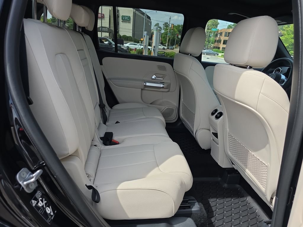 New 2026 Black Mercedes-Benz GLB 250 image 15
