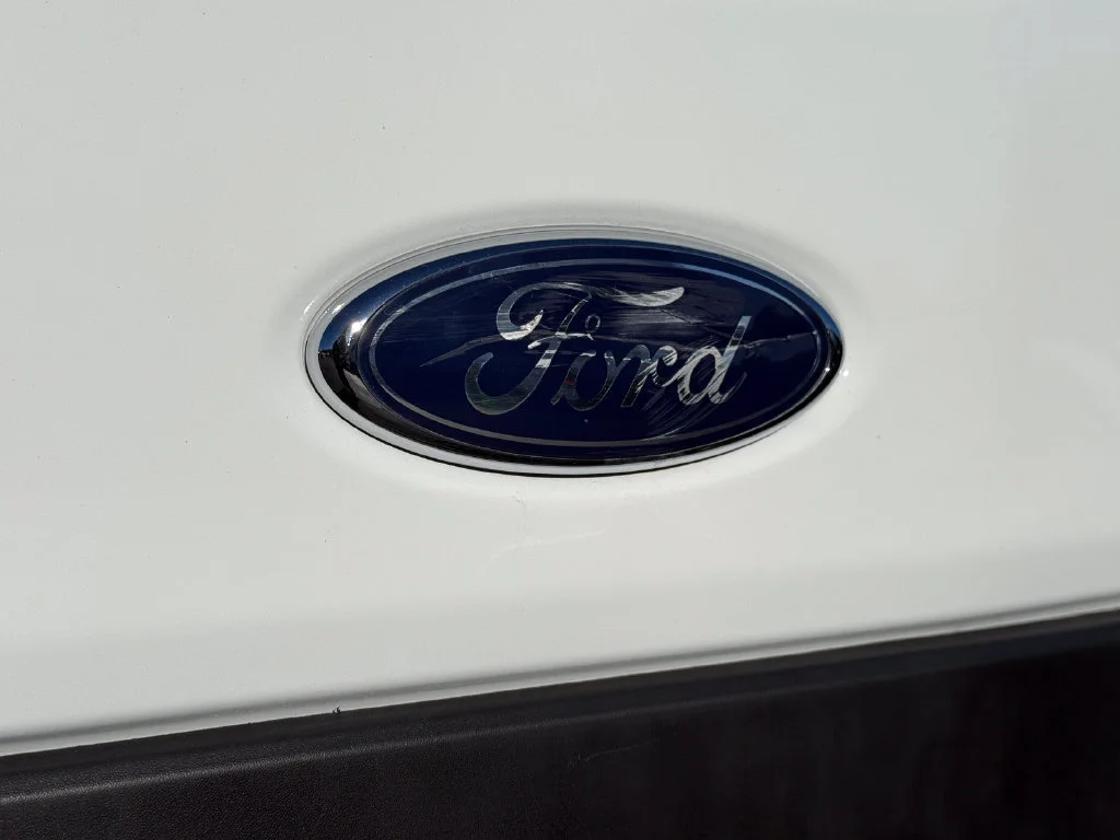 Used 2025  Ford T250 image 10