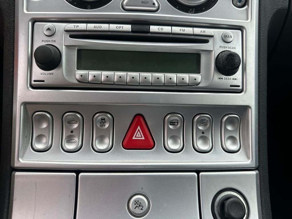 Used 2005 Black Chrysler Base image 18