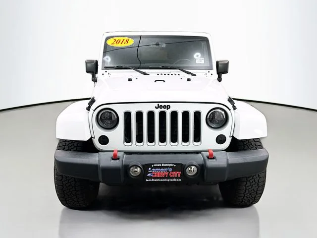 Used 2018 White Jeep Unlimited Sahara image 2