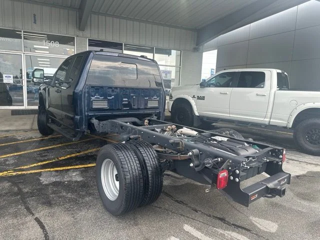 Used 2023 Blue Metallic Ford XL image 3