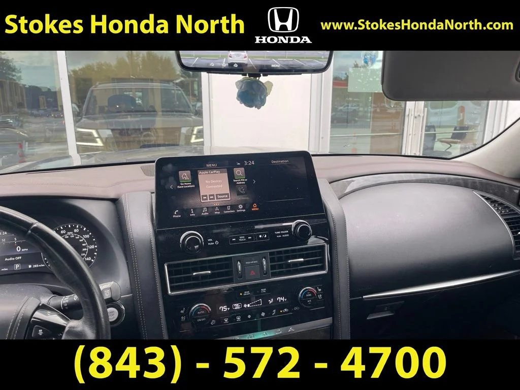 Used 2022 Gray Nissan Platinum image 5