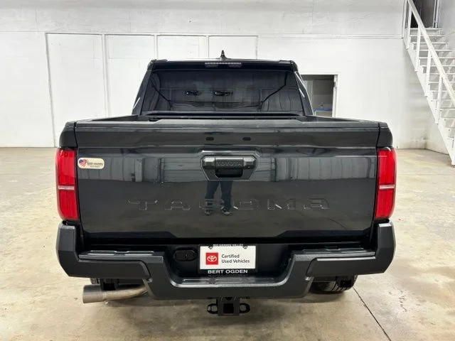 Used 2026  Toyota SR image 6