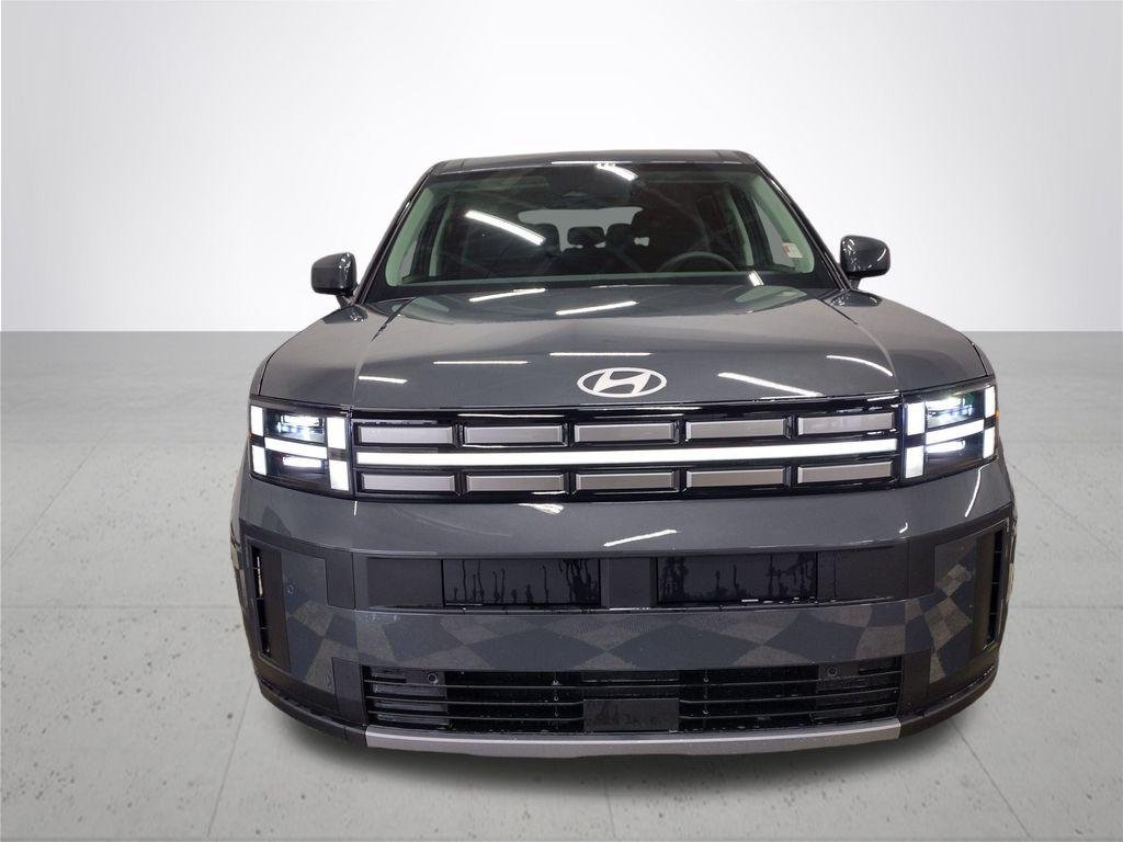 New 2026 Gray Hyundai SE image 3
