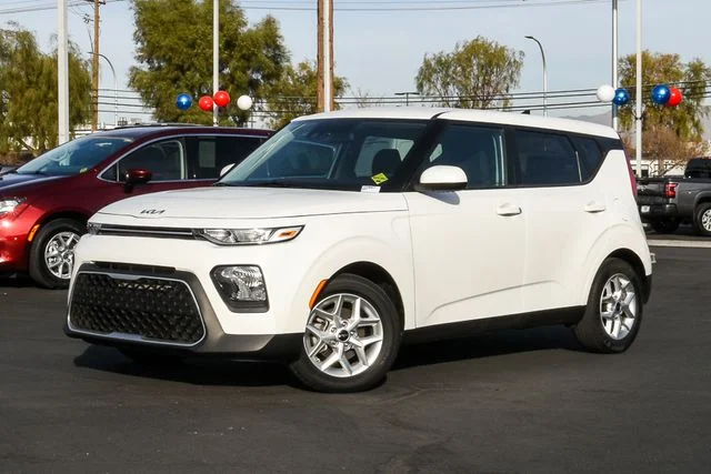 2022 Kia Soul 2.0L LX IVT's photo