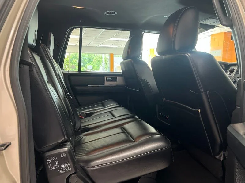 Used 2017 Gold Ford XLT image 8